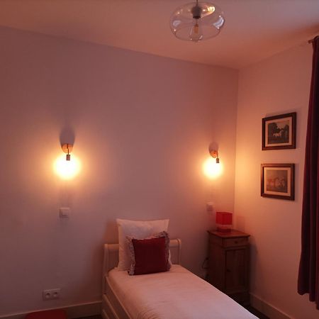 Le Relais Des Roses- Chambres D'Hotes Vatan Eksteriør bilde