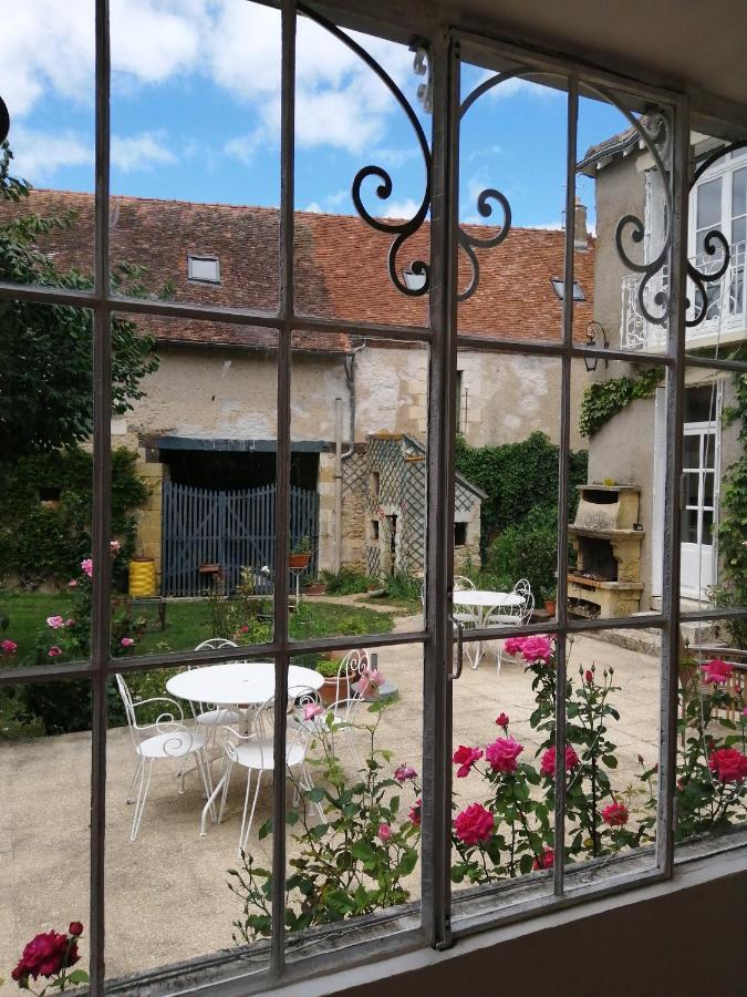 Le Relais Des Roses- Chambres D'Hotes Vatan Eksteriør bilde