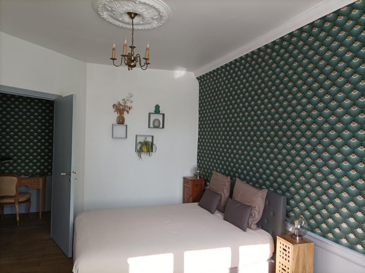 Le Relais Des Roses- Chambres D'Hotes Vatan Eksteriør bilde
